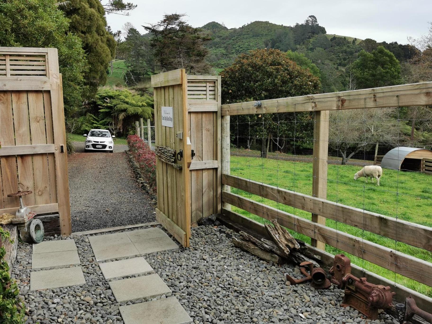 Crown Ridge Miners Cottage Karangahake Exterior foto